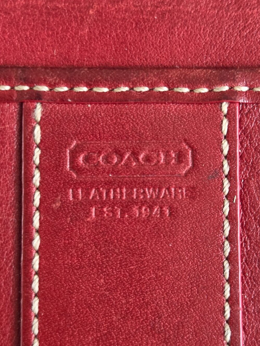 Coach Vintage Red Leather Mini Skinny I.D. Credit Card Coin Key Case - Picture 3 of 7